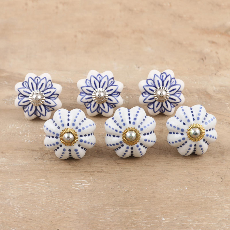 Nisha Round Knob