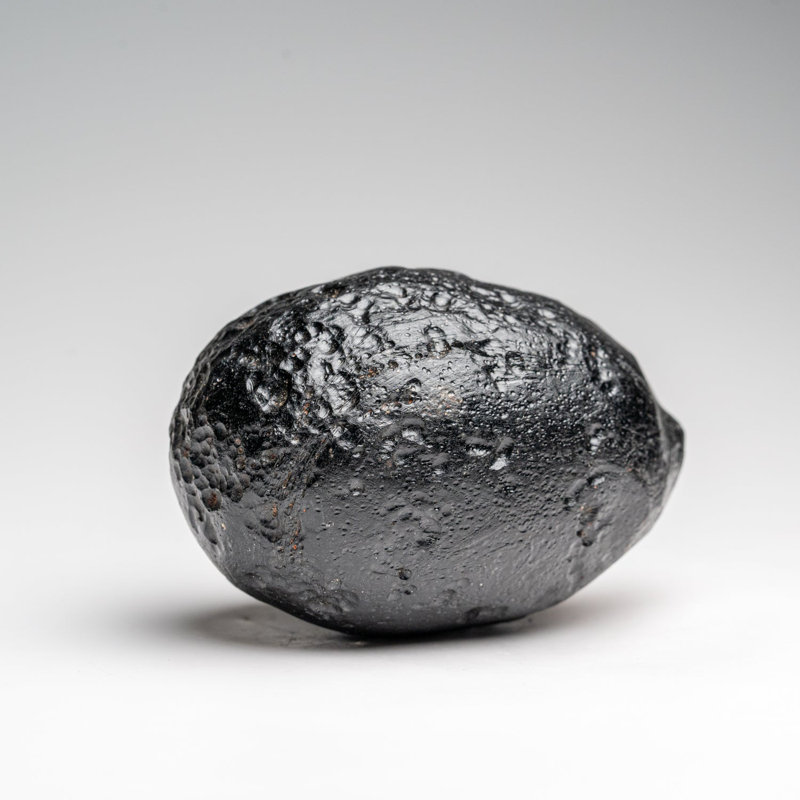 Véritable teckite indochinite de qualité musée (322,1 grammes)