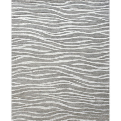 Himalayan Animal Print Area Rug in Gray