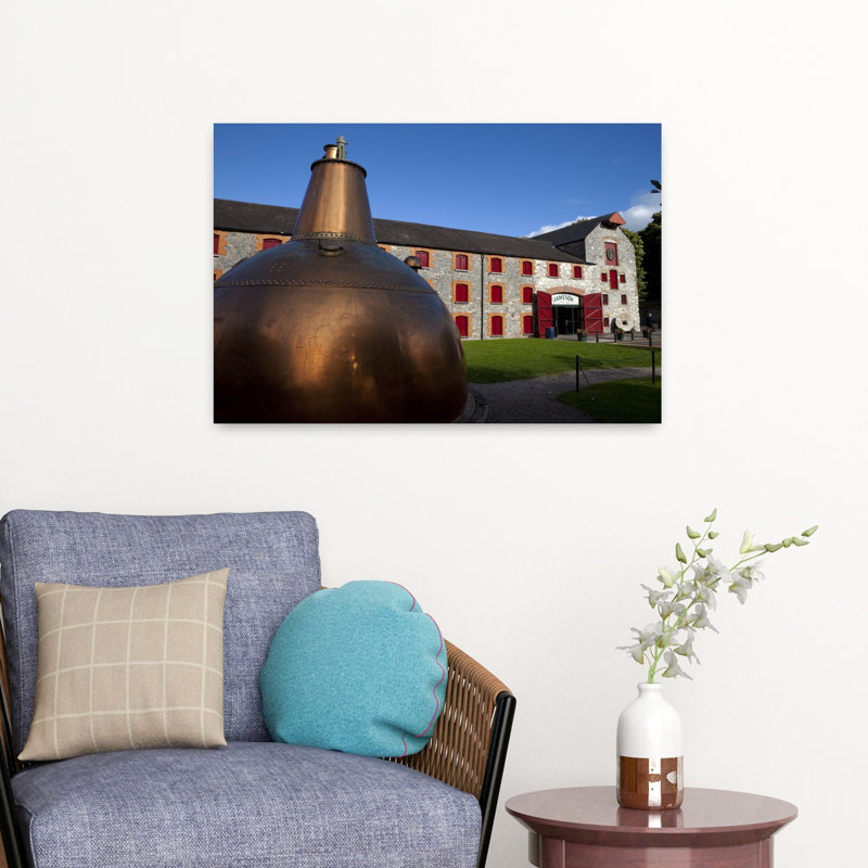 «Copper Still At Midleton Whiskey Distillery», Midleton, County Cork, Irlande, art mural contemporain, H 16 po x l 24 po