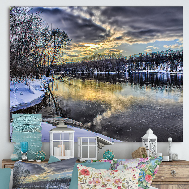 Reproduction sur toile tendue, «Delicate Sunshine Reflection on Winter River in the Woods», H 30 po x l 40 po x P 1,5 po
