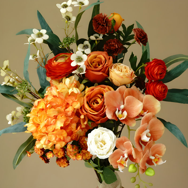 Ornements de fleurs simulées