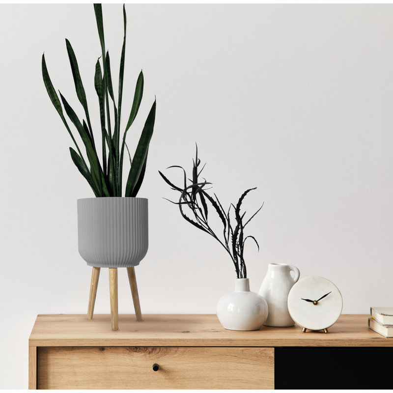 Mablethorpe Pot Planter