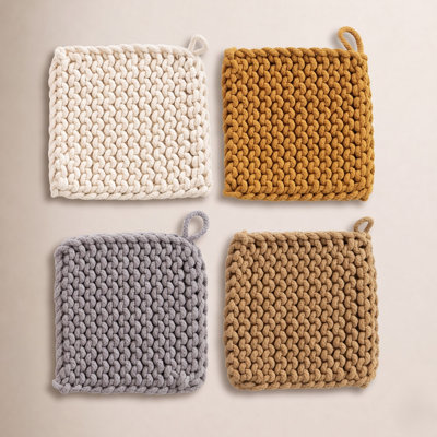 Elodia Joss Main Crocheted 2-Piece Potholder