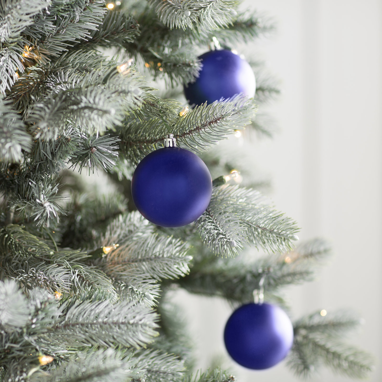 Holiday Décor Ball Ornament, 2.75" H x 2.75" W x 2.75" D, Cobalt Blue