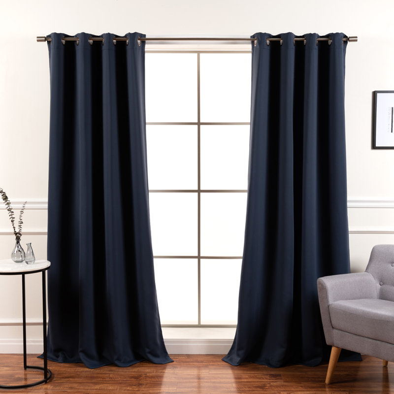 Panneaux thermiques occultants et isolants avec œillets Linhart (ensemble de 2), l 52 po x L 96 po, Bleu marine