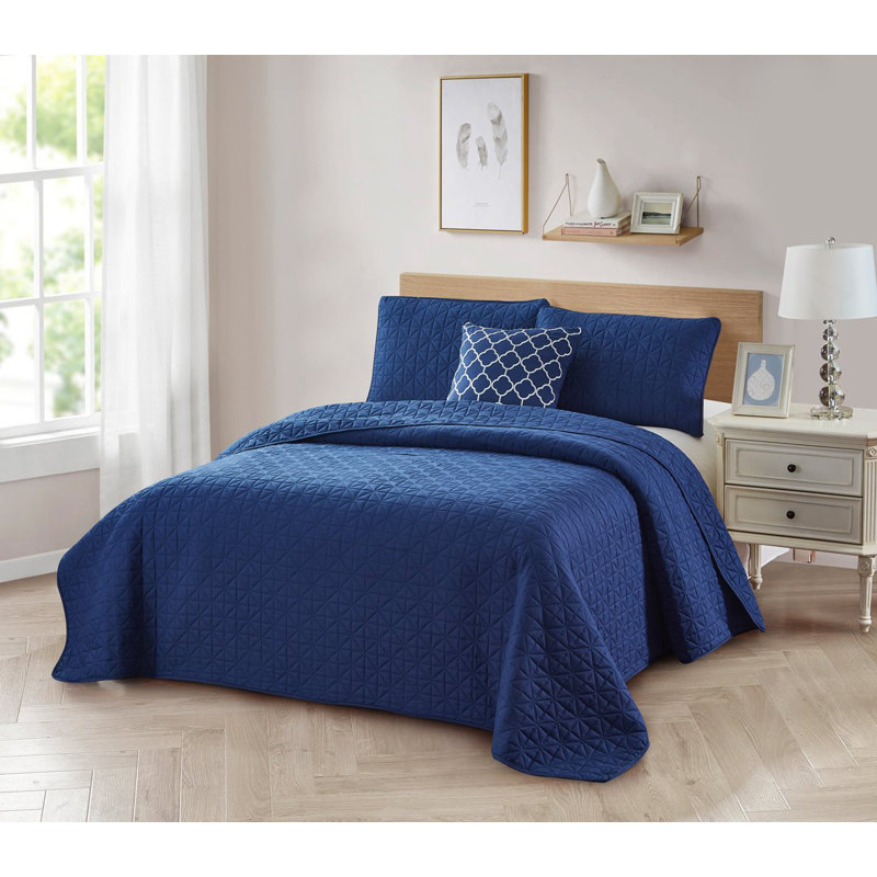 Bibb Home Solid Reversible Quilt Sets with Dec Pillows (4-Piece), Queen Quilt + 2 Queen Shams, Navy