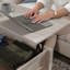 Table basse à plateau relevable