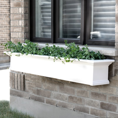 Anand Resin Window Box with Water Reservoir