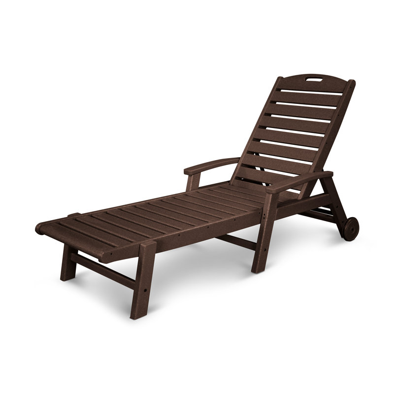 Chaise à roulettes Yacht Club, Lanterne rétro