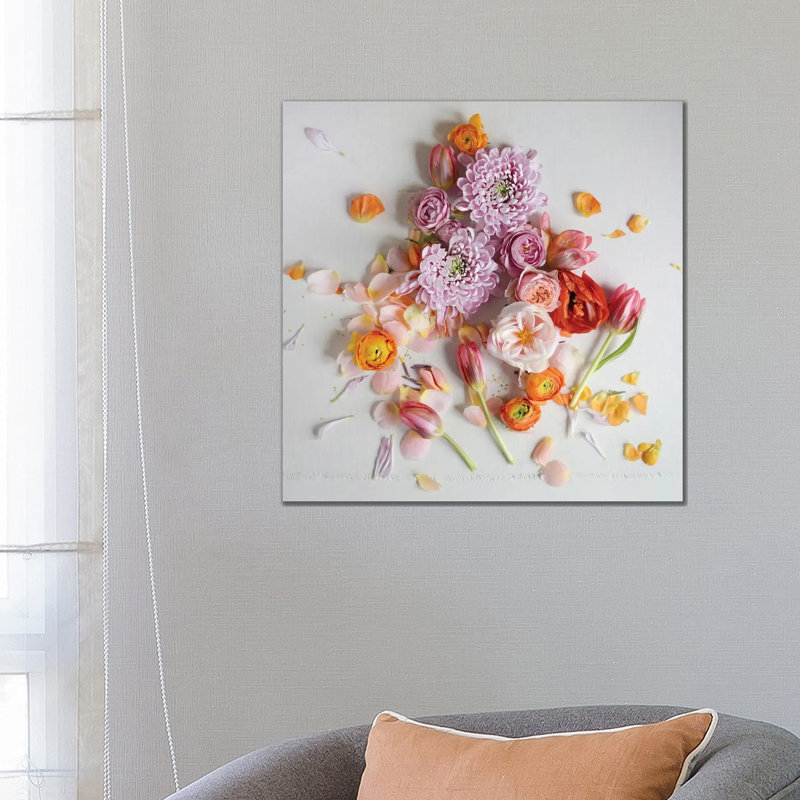 Fresh Bloom by Sarah Gardner - Print on Canvas, Wrapped Canvas, 45.72 cm H x 45.72 cm W x 3.175 cm D