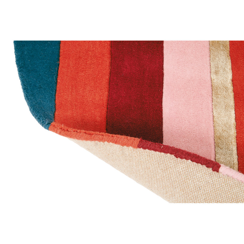 Hand Tufted Area Rug in Red/Blue, Round 4'11"