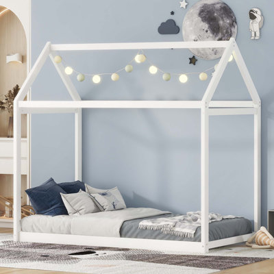 Lit maison en bois