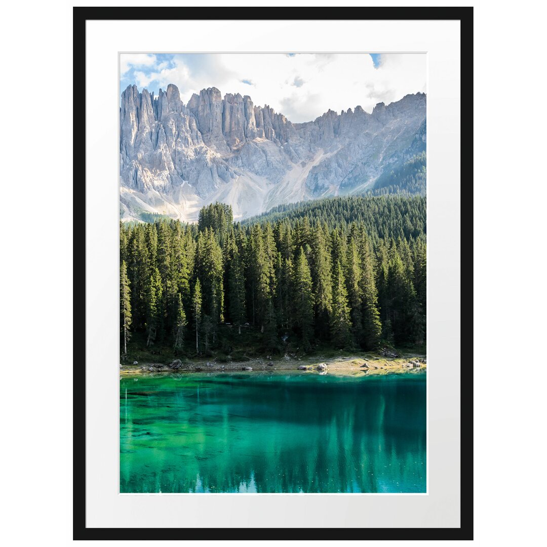 Gerahmtes Poster Wunderschöner klarer Bergsee