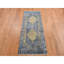 Tapis de couloir gris en laine et en soie noué à la main 3 pi x 8 pi F5974E819EB544D89CA8C419DB608B20