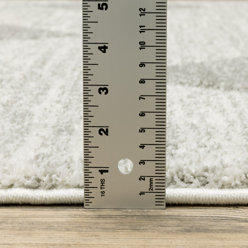 Tapis gris / ivoire Chase Geomtric Diamond, Tapis de couloir 1 pi 10 po x 7 pi 6 po
