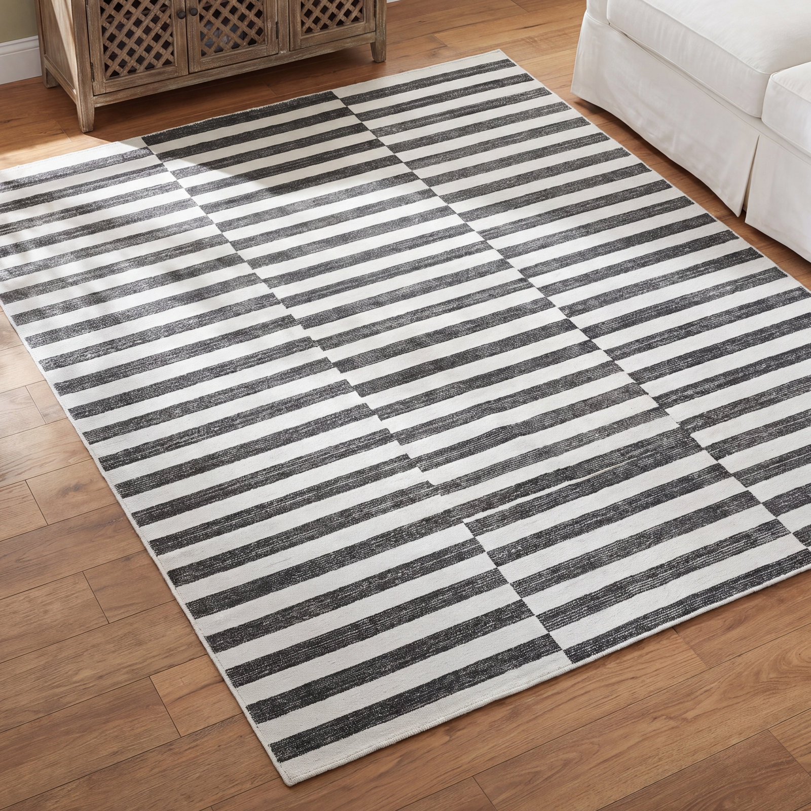 Falko Handmade Recycled P.E.T Indoor/Outdoor Rug, Rectangle 5' x 7'6"