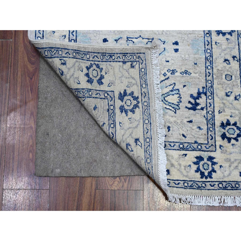 Tapis gris unique de 2 pi 7 po x 21 pi 4 po Shamiera