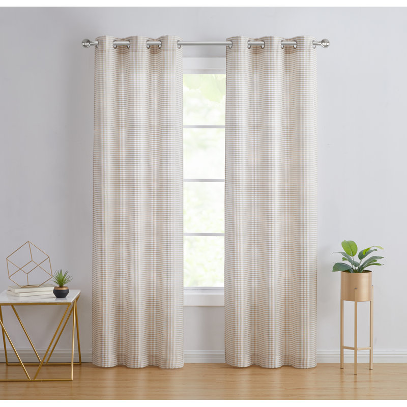 Paire de rideaux semi-transparents avec œillets Hannah Grid, Taupe, L 38 po x L 63 po