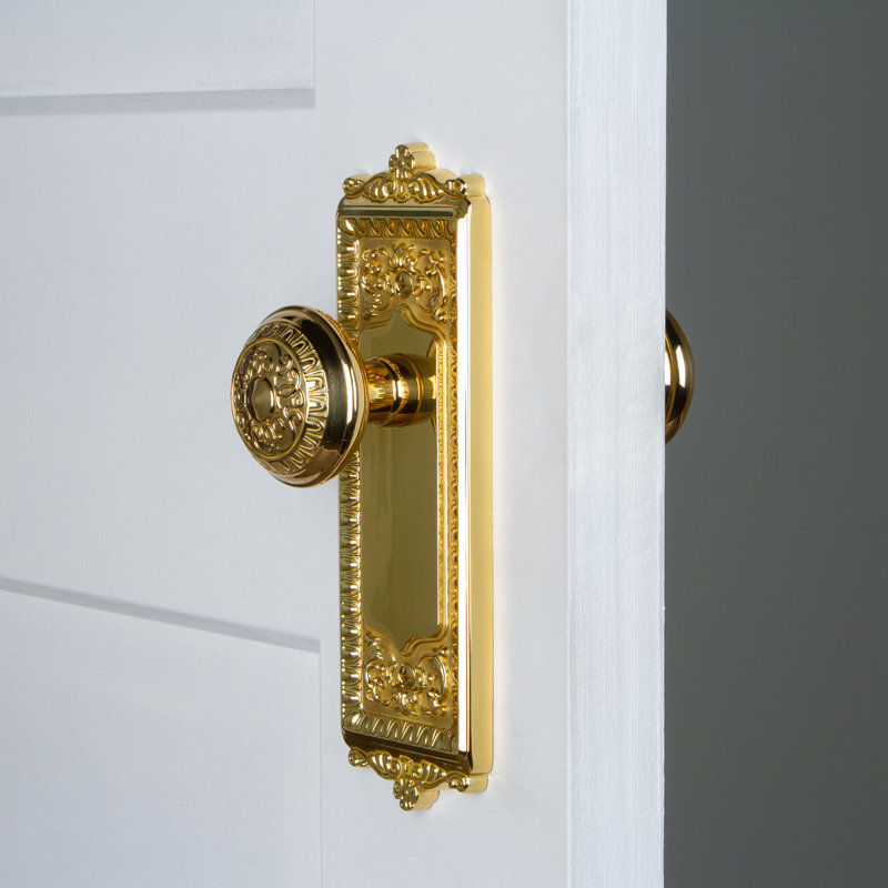 Double plaque Grandeur Windsor avec bouton de porte Windsor, Laiton poli