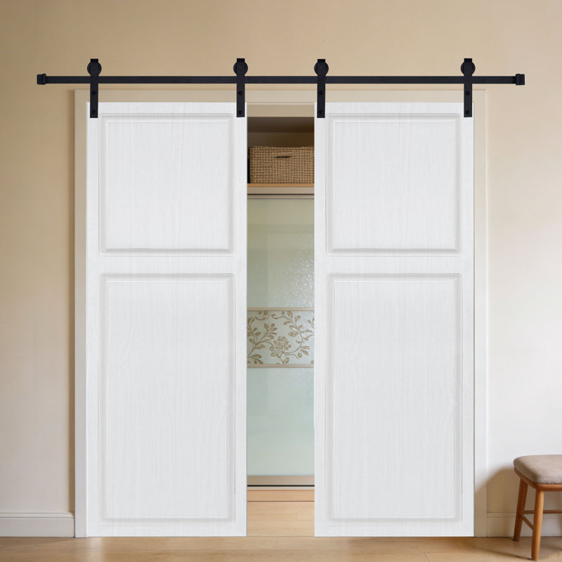 Double 2 panneaux modernes 64 po X 84 po Porte de grange coulissante en panneau de fibres à densité moyenne noyer blanc avec ensemble de quincaillerie