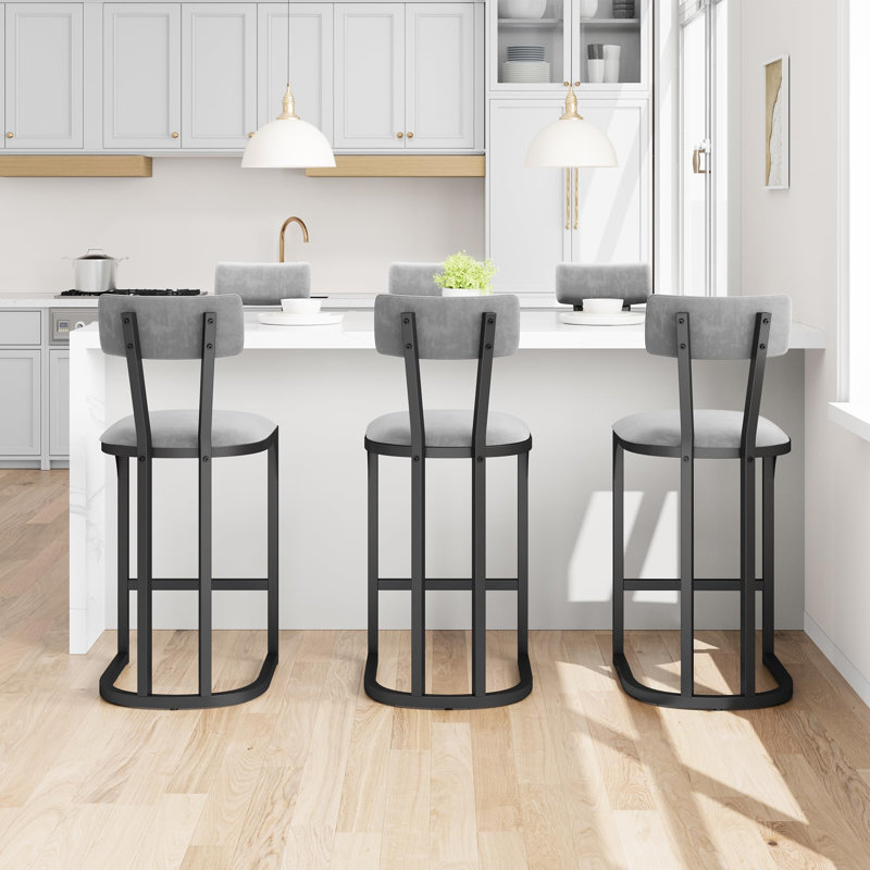 Ensemble de 6 tabourets de bar à hauteur de comptoir Modern, 26,4 po, sièges rembourrés en velours avec dossier incurvé, structure en métal avec repose-pieds, gris