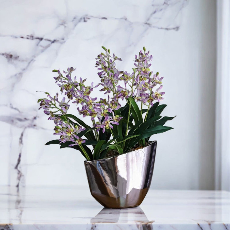Décoration florale simulée, Mauve