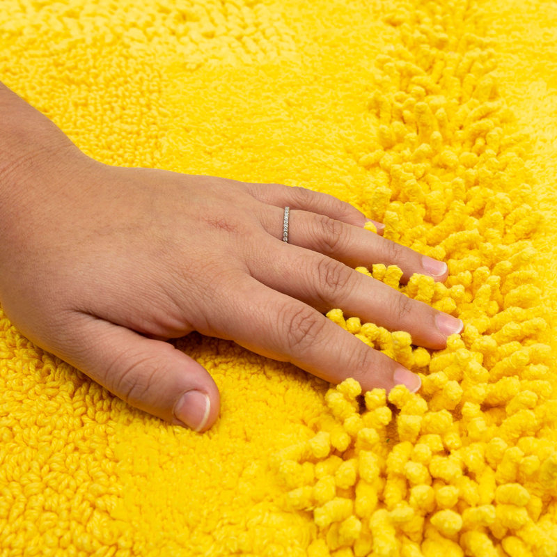 Laverne High/Low Stain/Fade Resistant Non-Slip Machine Washable Bath Mat, 27" W x 45" L, Fiesta Sunshine