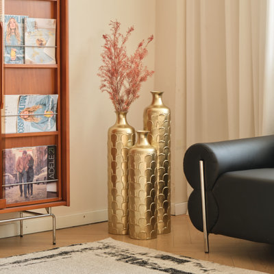 Ensemble de trois magnifiques vases en métal pour la décoration de plancher, idéal pour rehausser l'esthétique de la maison et créer une ambiance sophistiquée.