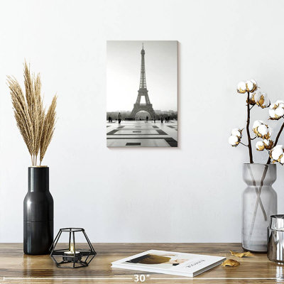 Aime Tour Eiffel IV