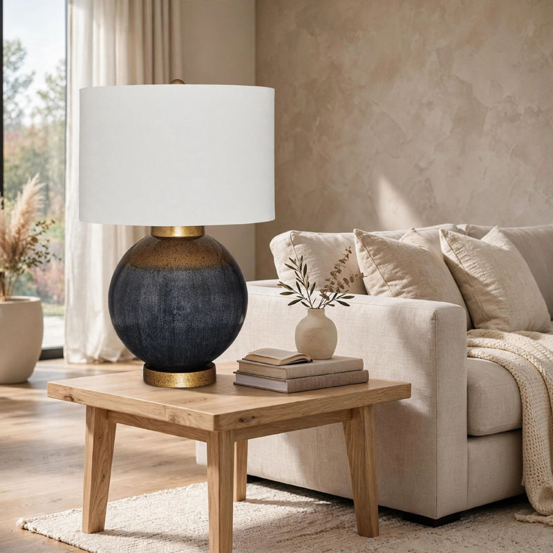Lampe de table Kara, corps rond, abat-jour blanc, métal ombré bleu doré 27 po