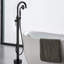 Robinet de baignoire à fixation au sol avec douche à main, robinet de baignoire autoportant pour salle de bain moderne-57300395