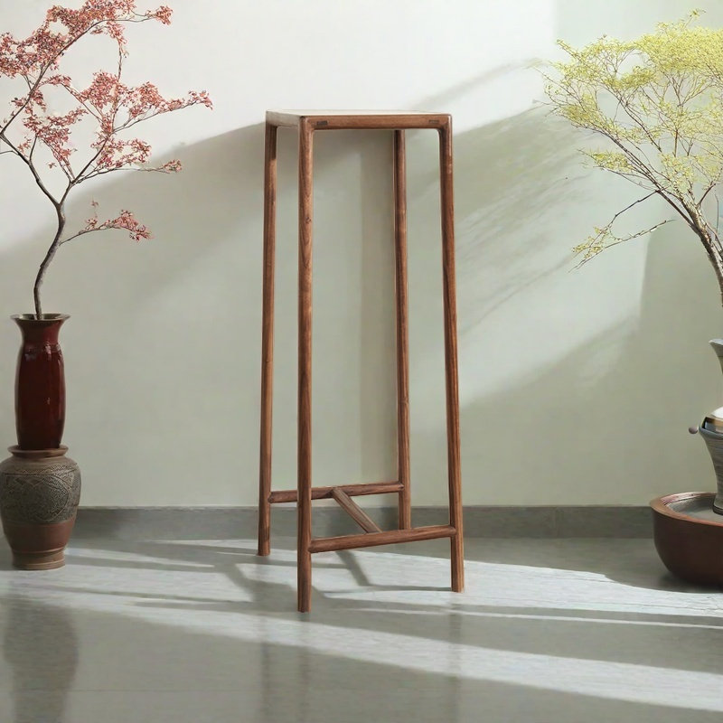 Solid Wood Plant Stand: Rounded Edges