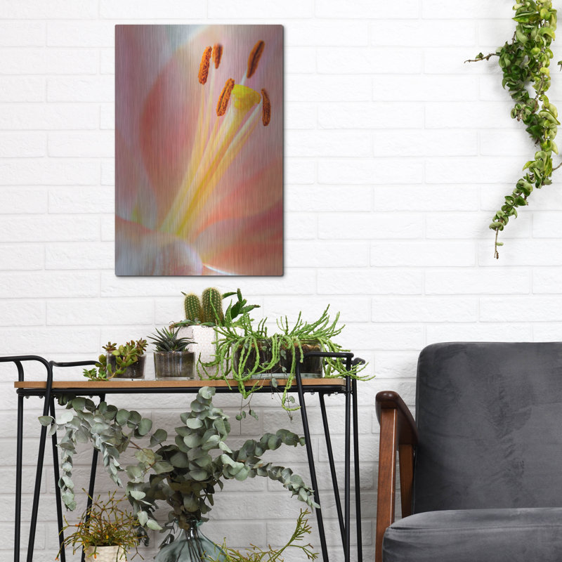«Pink Lily So Soft» par Pamela Plummer, H 16 po x l 12 po