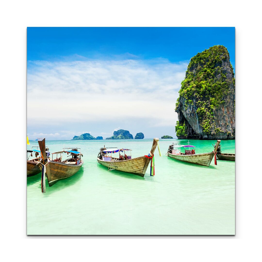 Leinwandbild Longtale Boote am Strand von Phuket  Thailand