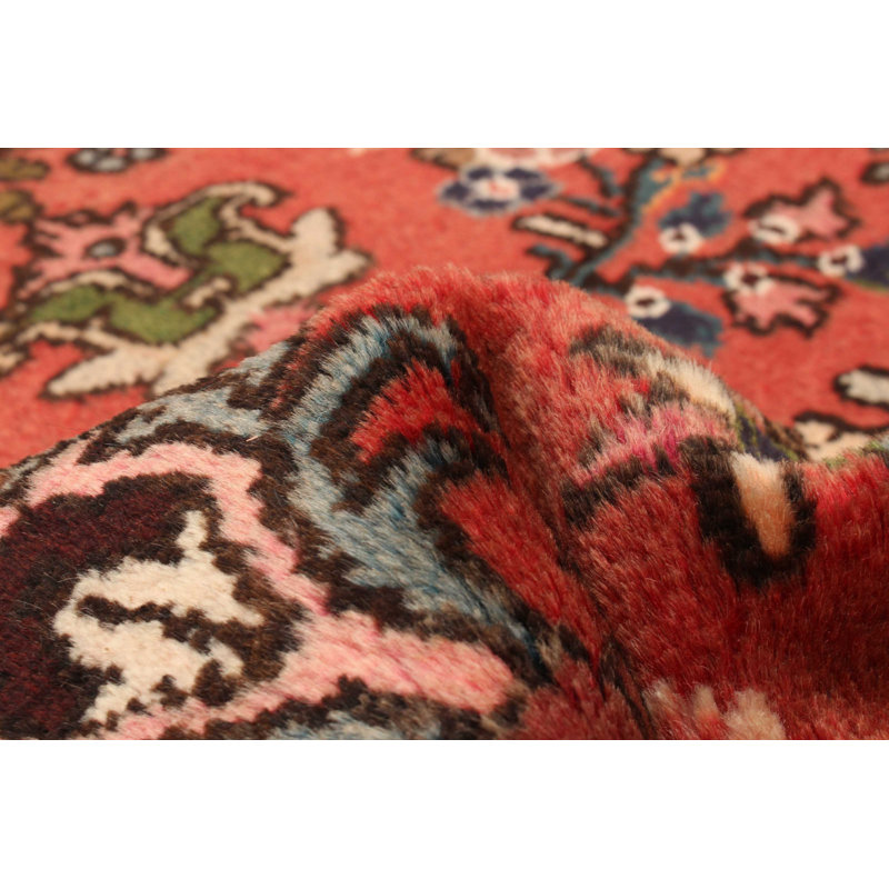 Tapis rouge Anadol 2 pi 10 po x 9 pi 10 po