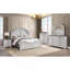 Table de chevet 3 tiroirs style transitionnel en bois blanc antique