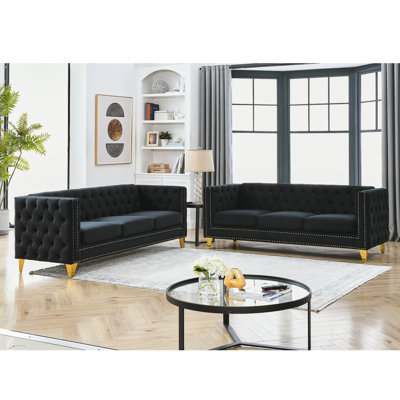 Canapé classique : velours capitonné, pattes en métal et élégance traditionnelle : canapé 3 places au design raffiné.