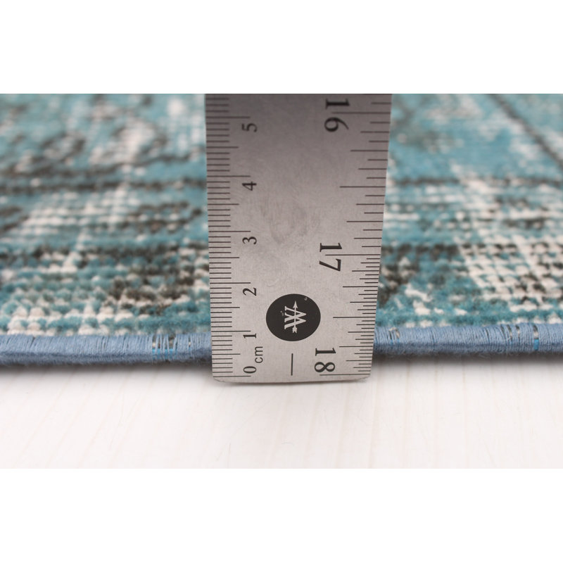 Tapis turquoise à transition de couleur 5 pi 8 po x 8 pi 9 po