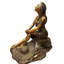 Statue de dame sur pierre en bronze - Taille: L 33 po x l 23 po x H 34 po.