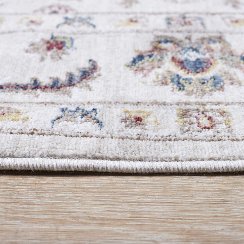 Charlton Home® Machine Woven / Power Loomed Polyester Sarouk Rug, Round 5'3"