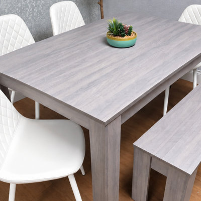 Benedetti 6 -Person Dining Set