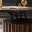 Table basse ronde avec piédestal robuste en relief fabriqué à la main, table à thé en bois pour le salon-1825070360