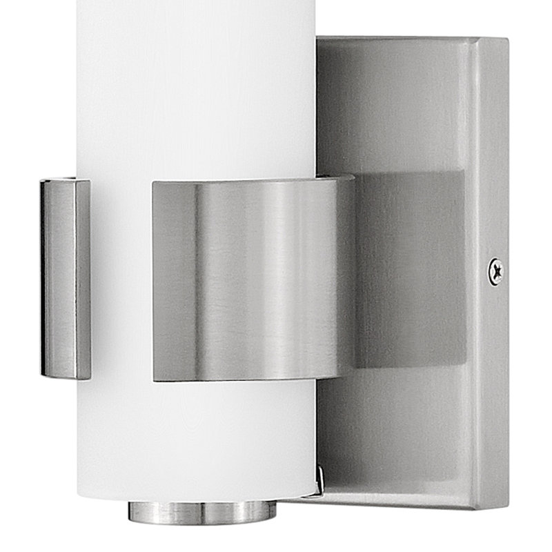 Applique murale pour salle de bain intégrée Aiden avec verre blanc gravé à l'eau-forte Aiden, Nickel brossé