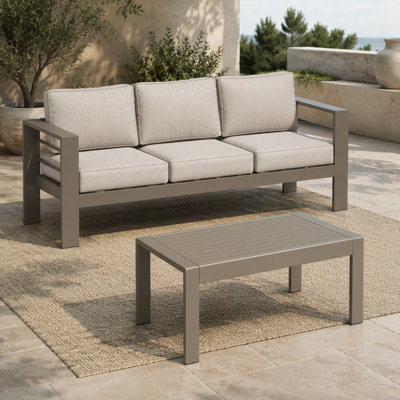Ensemble de patio d'extérieur 2 pièces, canapé de patio en métal 3 places toutes saisons de 75 po avec coussins beiges épais, structure kaki et table basse de 43 po