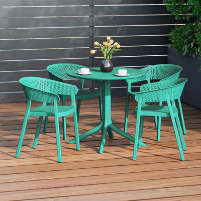 4-Person Outdoor Round Dining Set