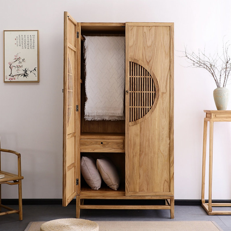 Grande armoire de rangement simple en bois massif