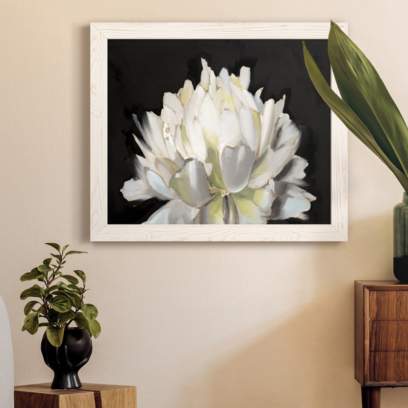 «All Aflutter I», reproduction d'art sur toile encadrée, Cadre blanc, H 20 po x l 17 po x P 1,5 po