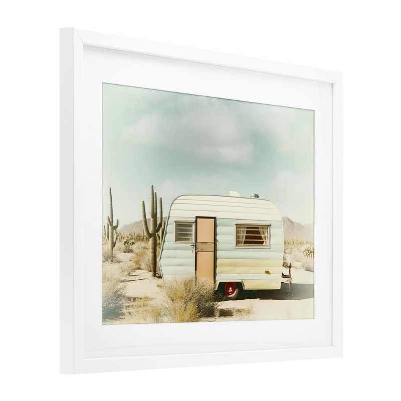 «Desert Trip», reproduction encadrée sous verre rétro, design par Decent Exposures, H 13 po x l 16 po, Cadre blanc côtier