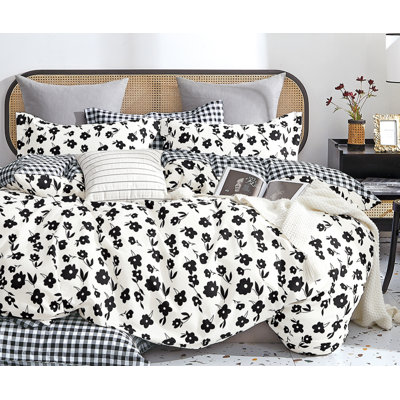Hepburn Cotton Channel Floral Comforter